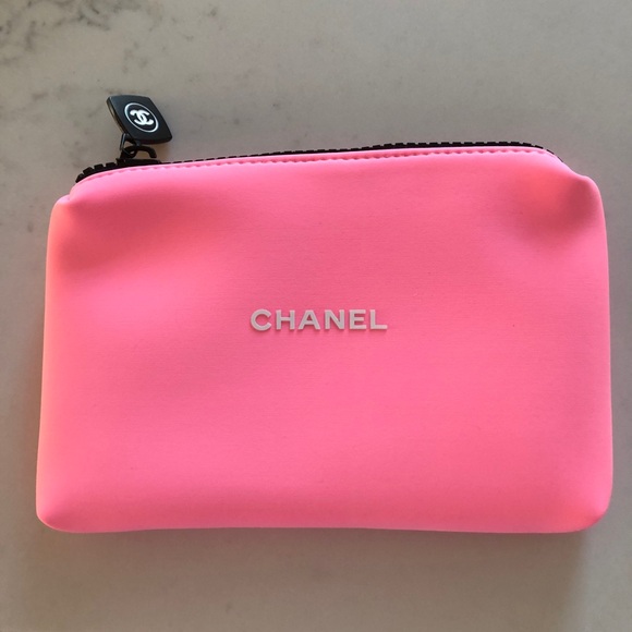 Chanel Cosmetic Bag PINK - Picture 4 of 10